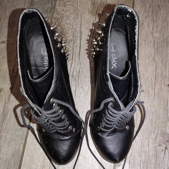 Chix | chunky platform ankle boots with metal spikes and studs | Size 39 | UK 6 - Picture 9 of 16